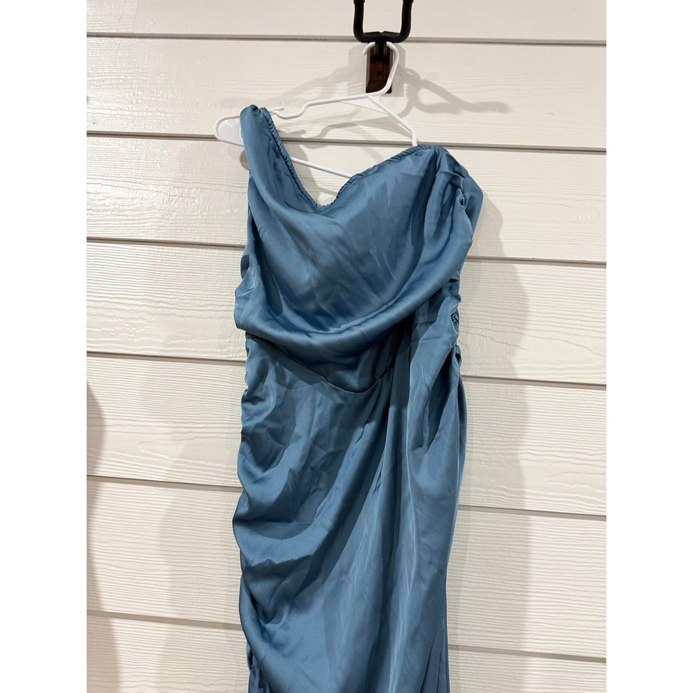 B- 046- PrettyLittleThing Dusty Blue Satin One Shoulder Ruched Midi Dress Sz 12